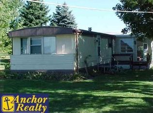 140 Lane 301a Barton Lk, Fremont, IN 46737