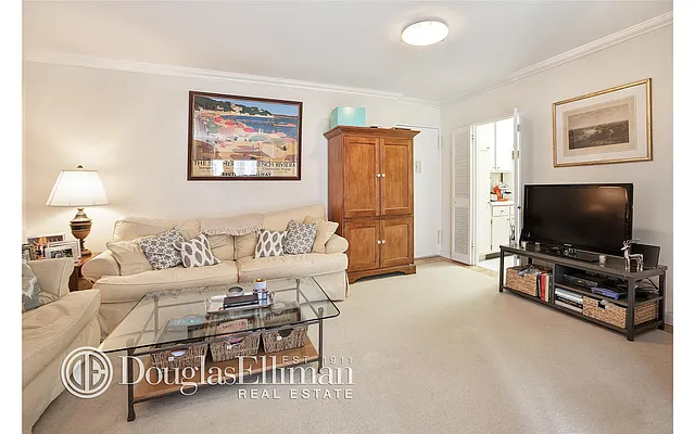 Sold by Douglas Elliman | media 16