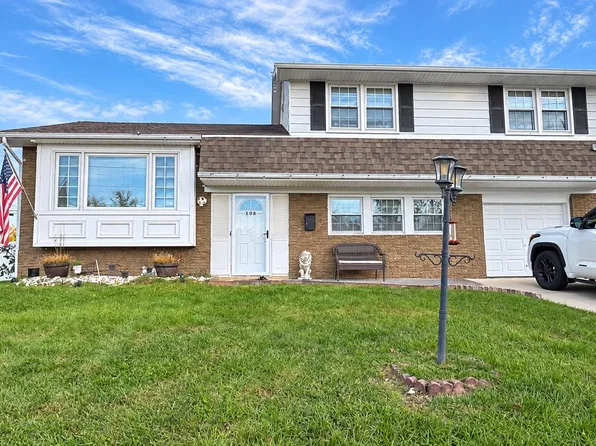 108 Sunset Ln, Edgewater Park, NJ 08010