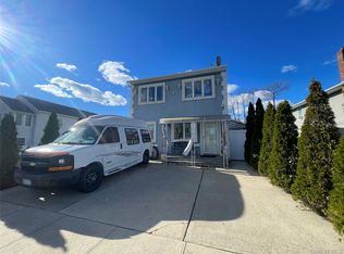 104 Ostend Rd, Island Park, NY 11558