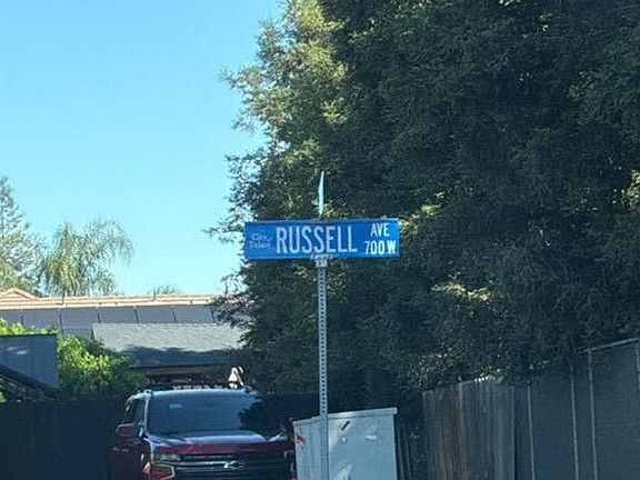 5th image of 878 Russel Ave