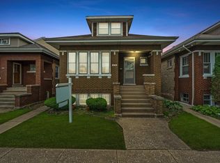 6530 26th Pl, Berwyn, IL 60402