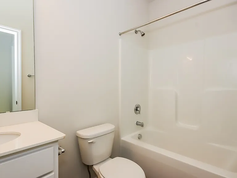176 Nottingham Cir — Photo 16