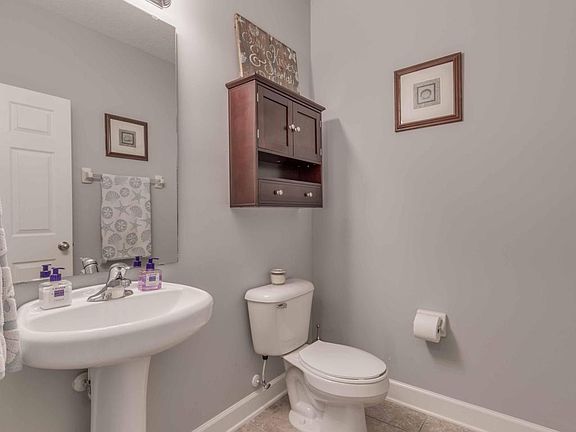 3rd image of 153 Woodland Greens Dr