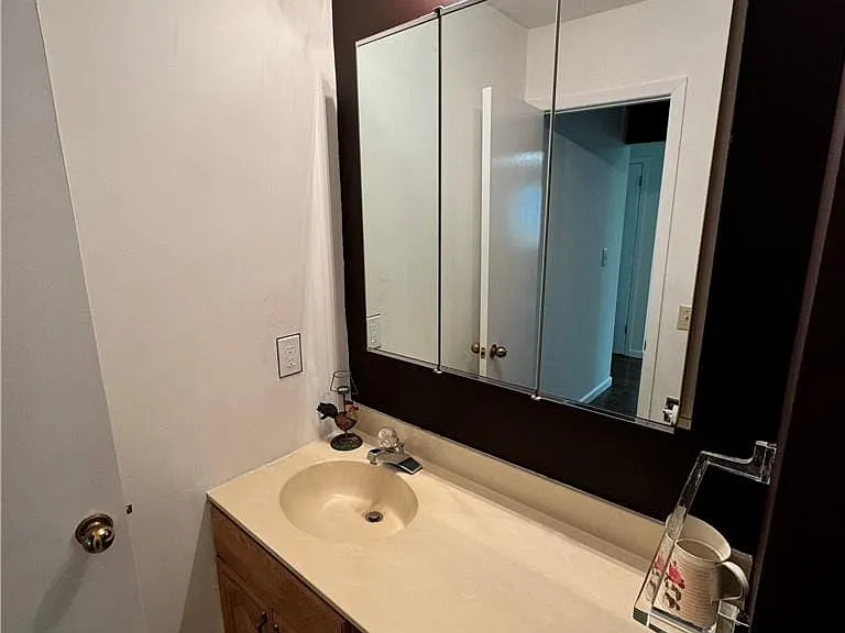 17 Rambling Brook Rd — Photo 12