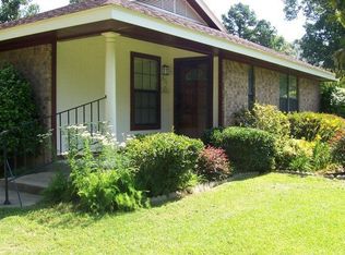 311 Windridge Rd, Palestine, TX 75801
