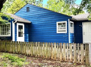 1024 Iowa St, Lawrence, KS 66044
