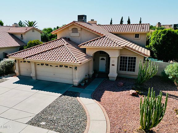 2nd image of 7725 W CROCUS Drive