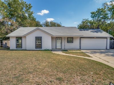 702 N Walnut St, Cleburne, TX, 76033