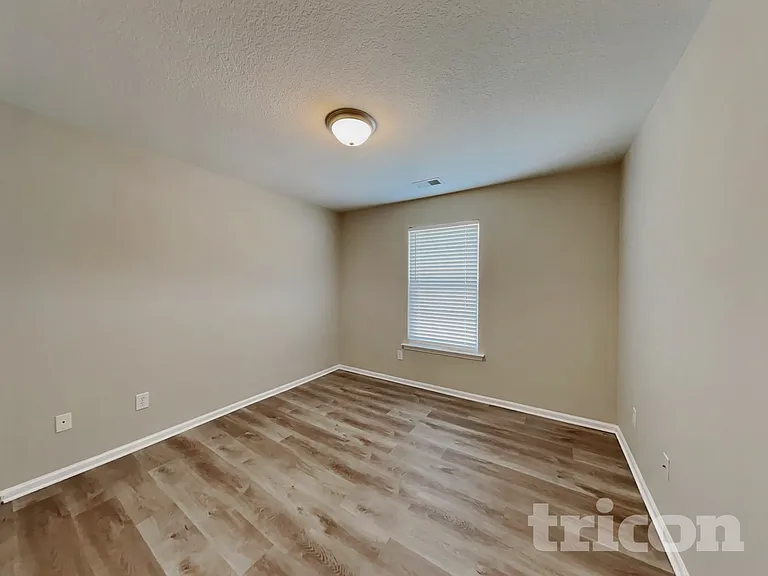 110 Kingscreek Dr — Photo 14