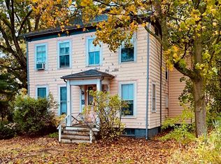 36 Mystic St, Medford, MA 02155