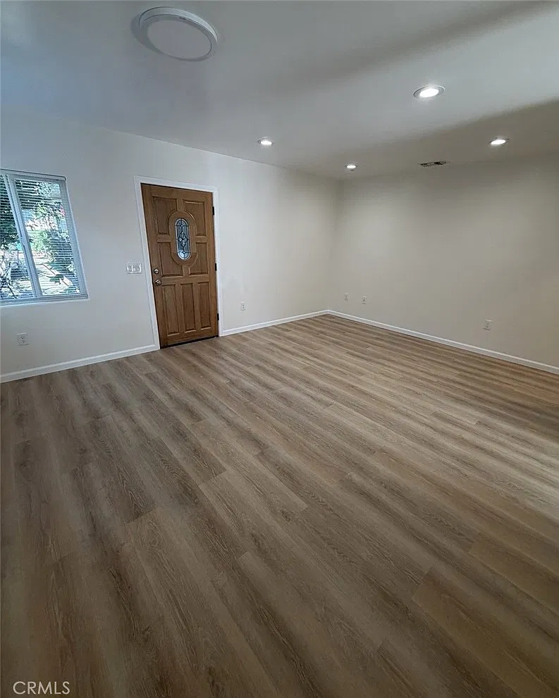 2 bed, 860 sqft, $2,800 — Photo 3