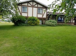 5224 Hardy Rd, Vassar, MI 48768