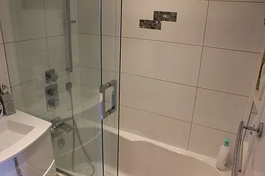 Sold by Thomas Lipovetsky, LREB