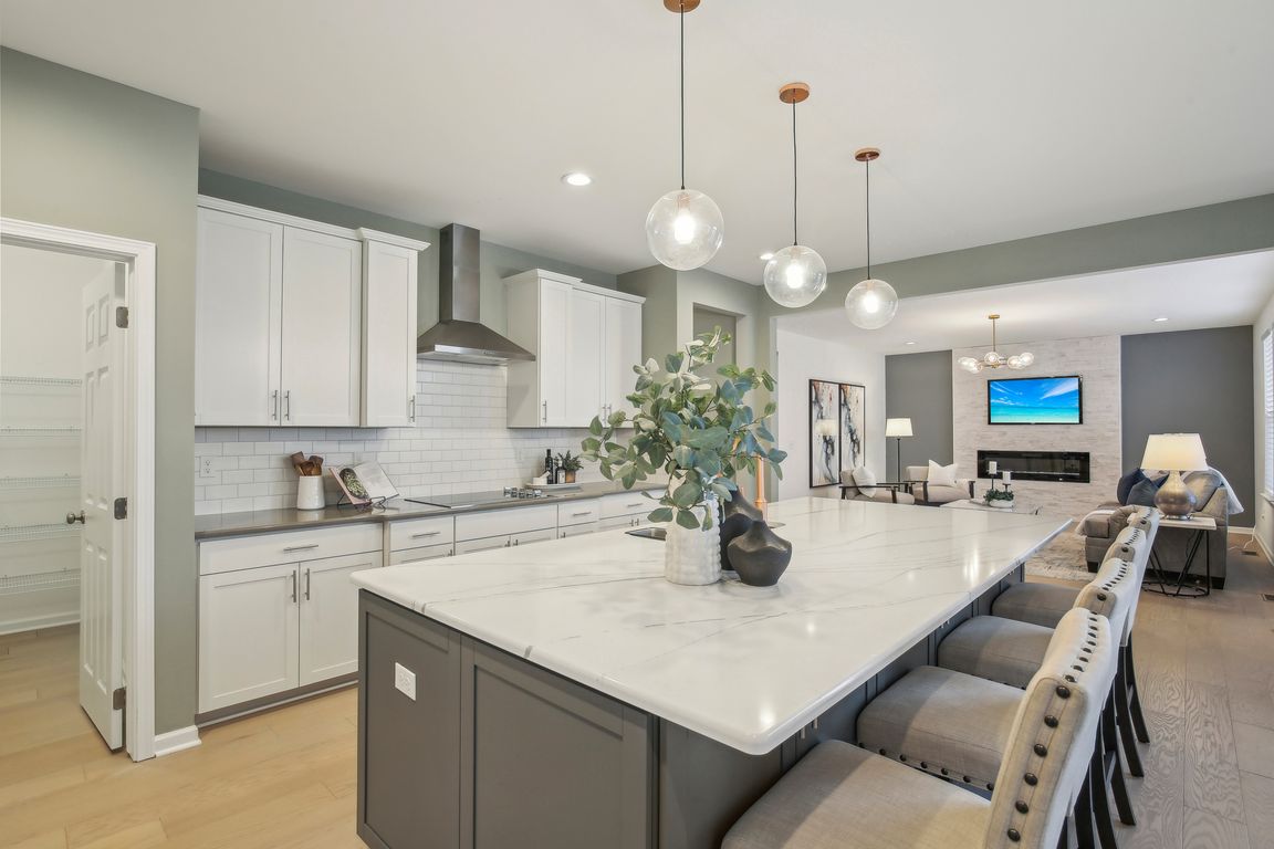 Honey Tree Way-012.jpg