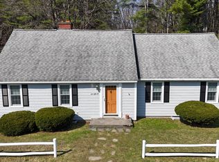156 E New Lenox Rd, Pittsfield, MA 01201