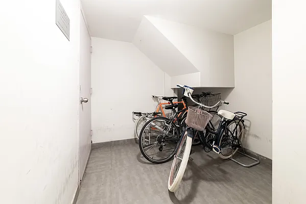 Rented by Joel Scharf, LREB | media 28