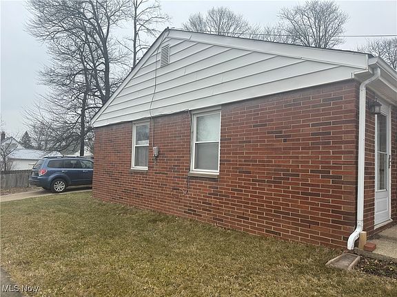 2nd image of 1602 Bancroft Ave