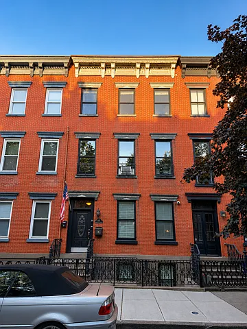 2 bed, 1100 sqft, $4,795 — Photo 2