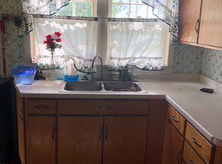 404 1st St N, Sauk Centre, MN 56378