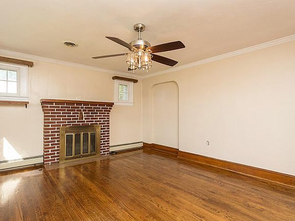 5th image of 1710 Starview Dr