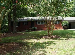 411 S Emma Ln, Robbins, NC 27325