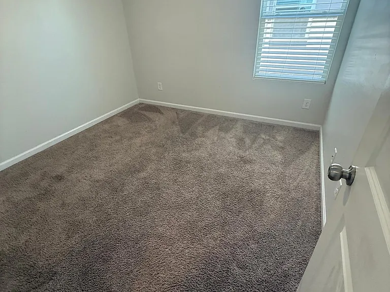 3909 Angel Hill Ln — Photo 38