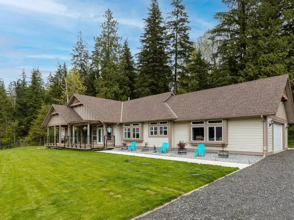 12156 Bell St, Mission, BC V4S 1C3