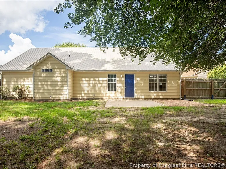 300 Pageant Ct — Photo 24
