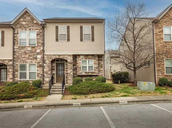 2816 Piedmont River Way, Raleigh, NC 27606