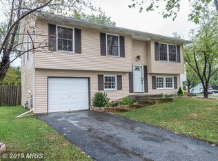2017 Cambridge Dr, Crofton, MD 21114