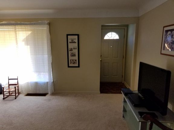 4th image of 2523 Parkdale Ave SW