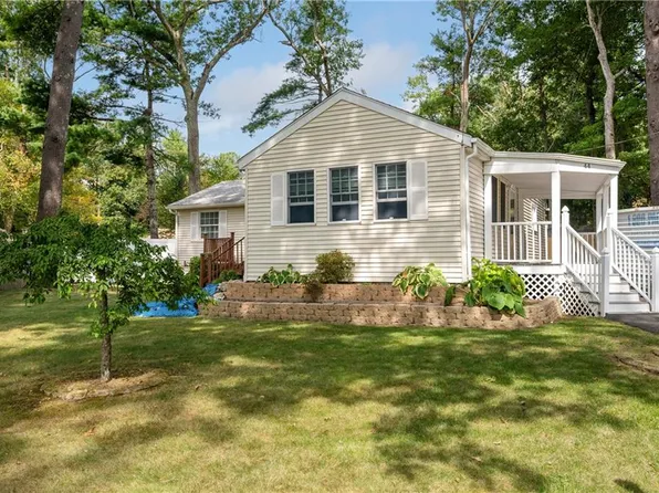 44 Lake View Cir, Glocester, RI 02814