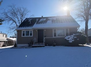 30 Colonial Rd, Roselle, NJ 07203