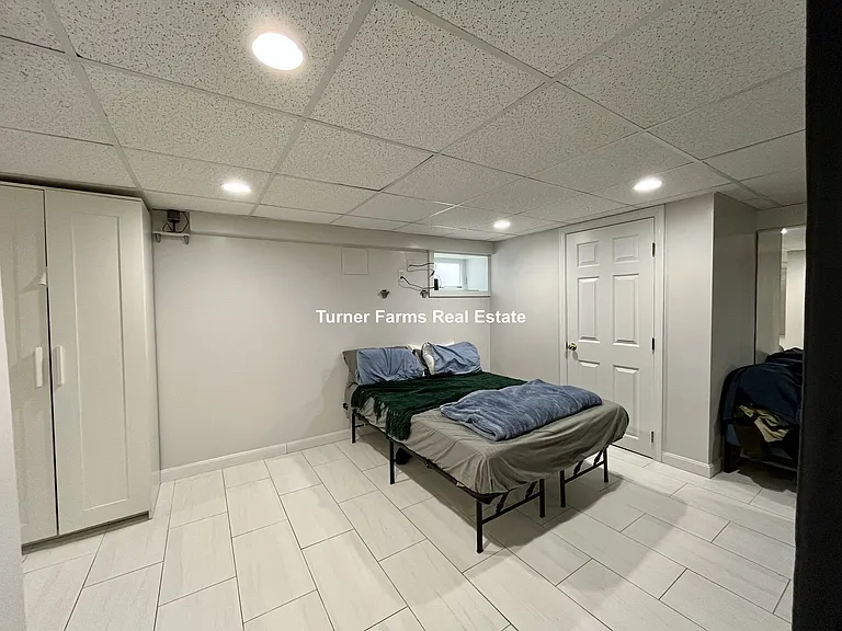 77 Fairfax St #B — Photo 18