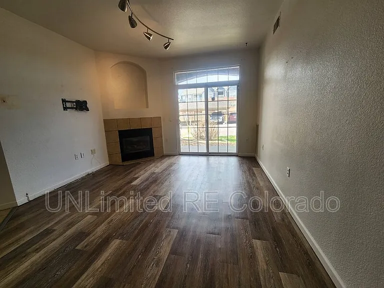 7440 S Blackhawk St #3104 — Photo 3