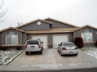 562 NE Negus Loop, Redmond, OR 97756