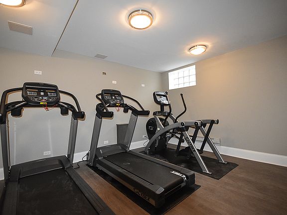 4th image of 1331 W Loyola Ave #738