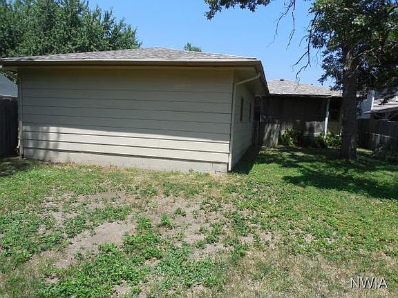 4th image of 5116 Seger Ave