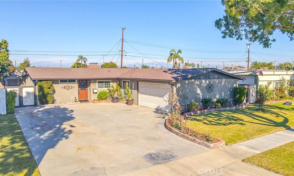 1st image of 5799 Los Santos Way