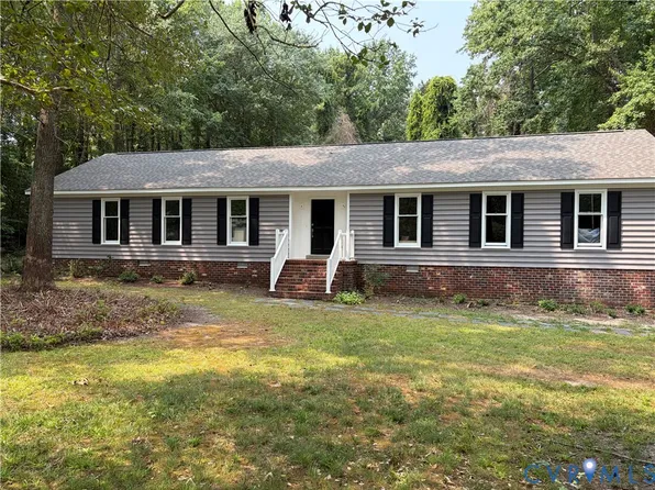 8063 Sinclair Rd, Mechanicsville, VA 23111