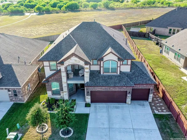 950 Lone Cypress, New Braunfels, TX 78130
