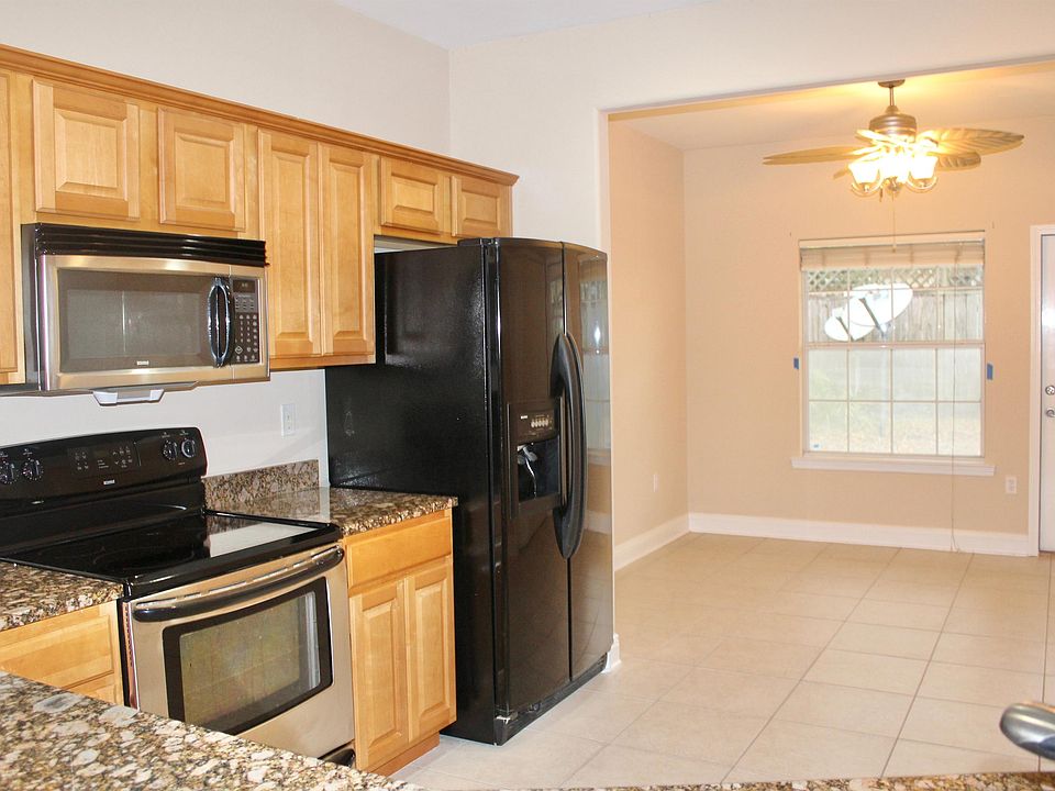 530 Maple Ave Niceville FL Zillow