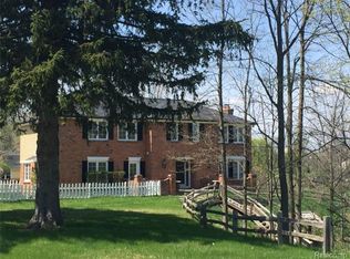 18303 Ridge Rd, Northville, MI 48168