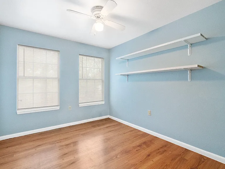 1304 Delano St #A — Photo 13