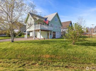 1952 Washington St, Ferndale, WA