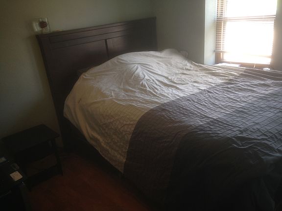 4th image of 607 1/2 E Washington Ave