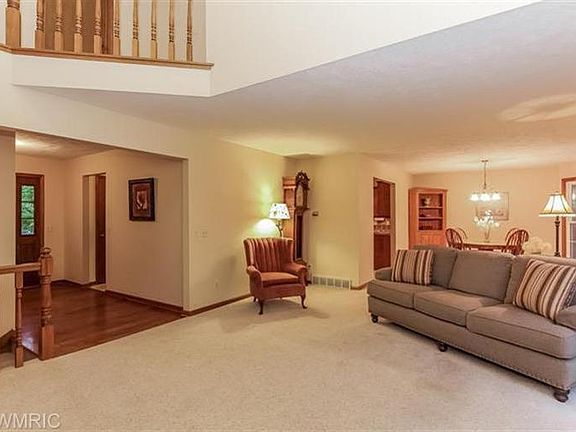 3rd image of 3014 Clearview Dr