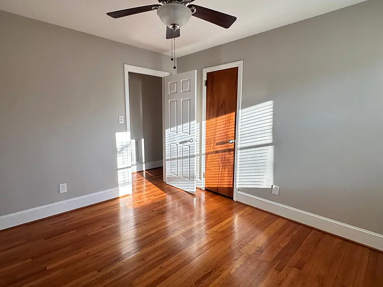 3825 Sheffield Dr — Photo 16
