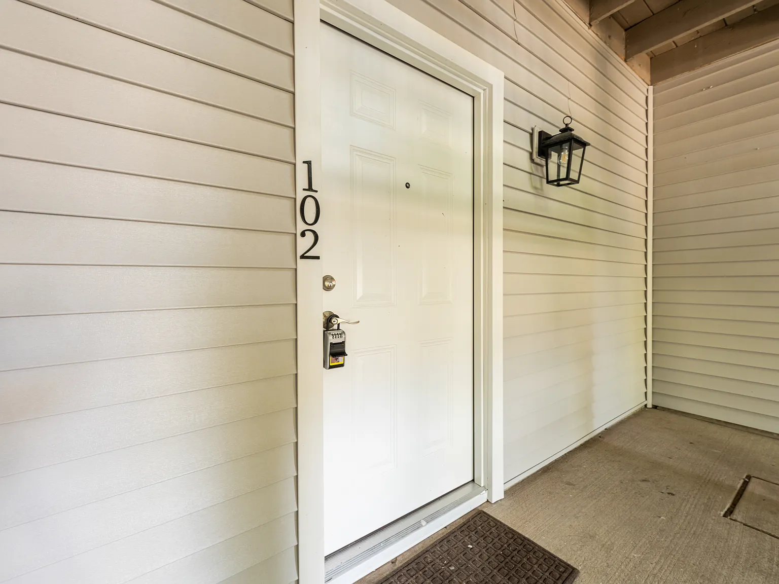 2 bed, 1038 sqft, $2,300 — Photo 4